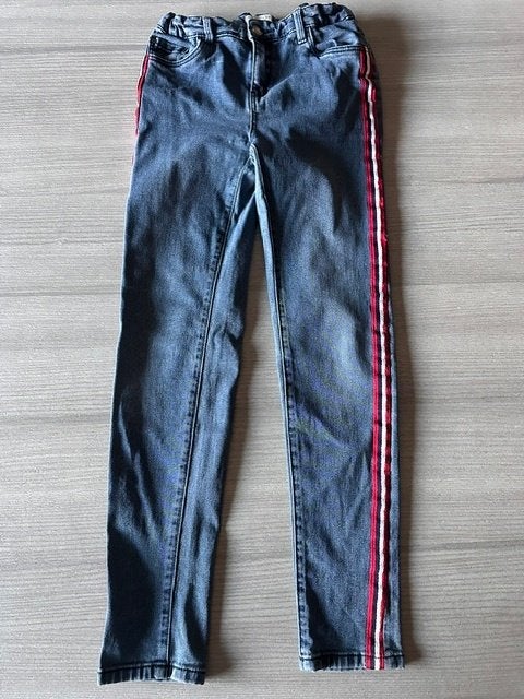 Jeans LolaLiza taille 146/152 (n 8031), Enfants & Bébés, Pantalon, Enlèvement ou Envoi, Comme neuf, Lola & Liza