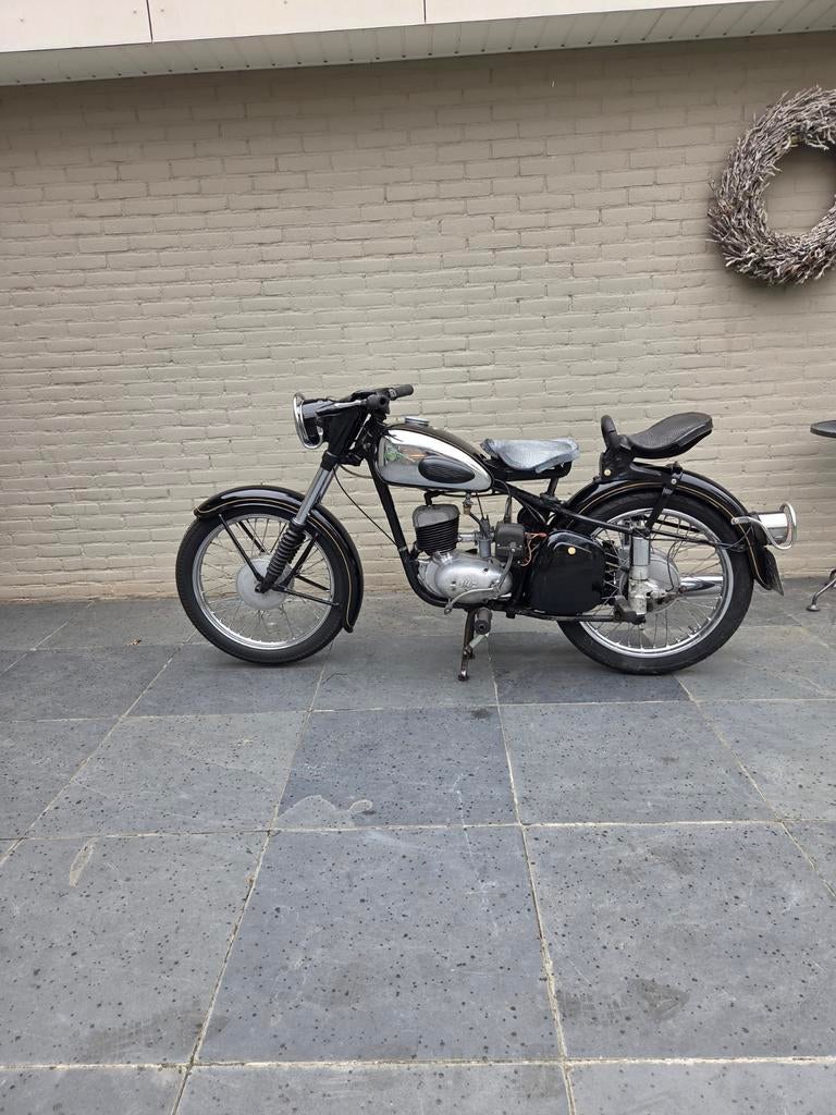 Mz 125/3 rt 1967, Motoren