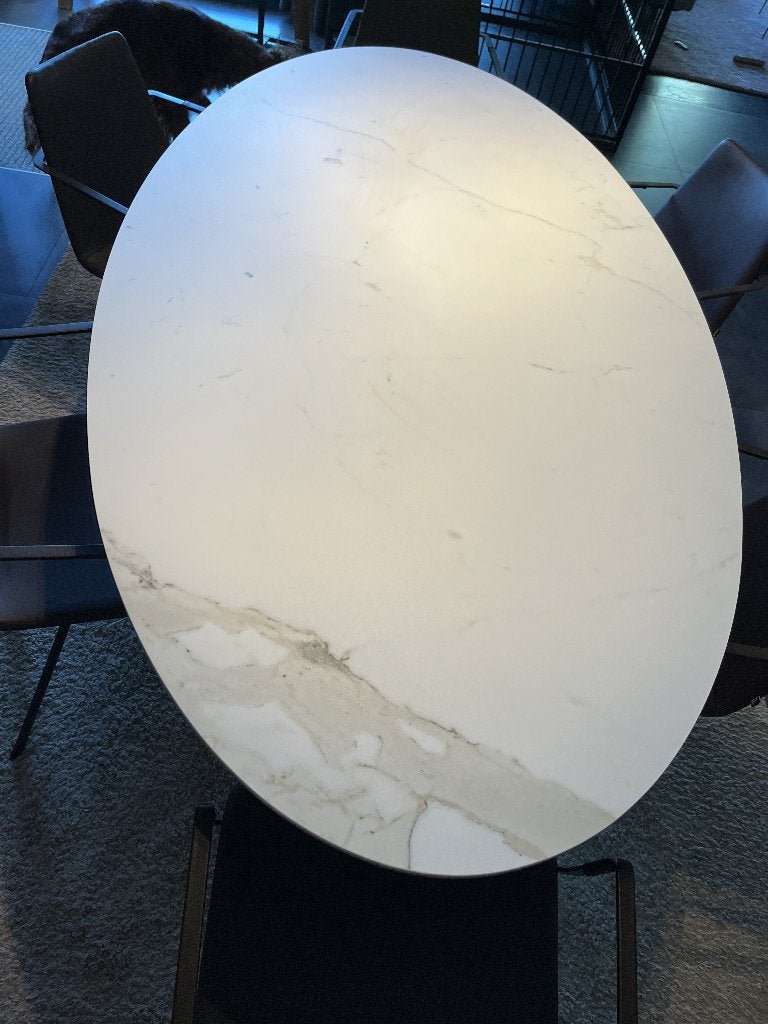 ceramiek eettafel voor 6-8personen JOLI, Huis en Inrichting, Ophalen, Gebruikt, Vijf personen of meer, Ovaal