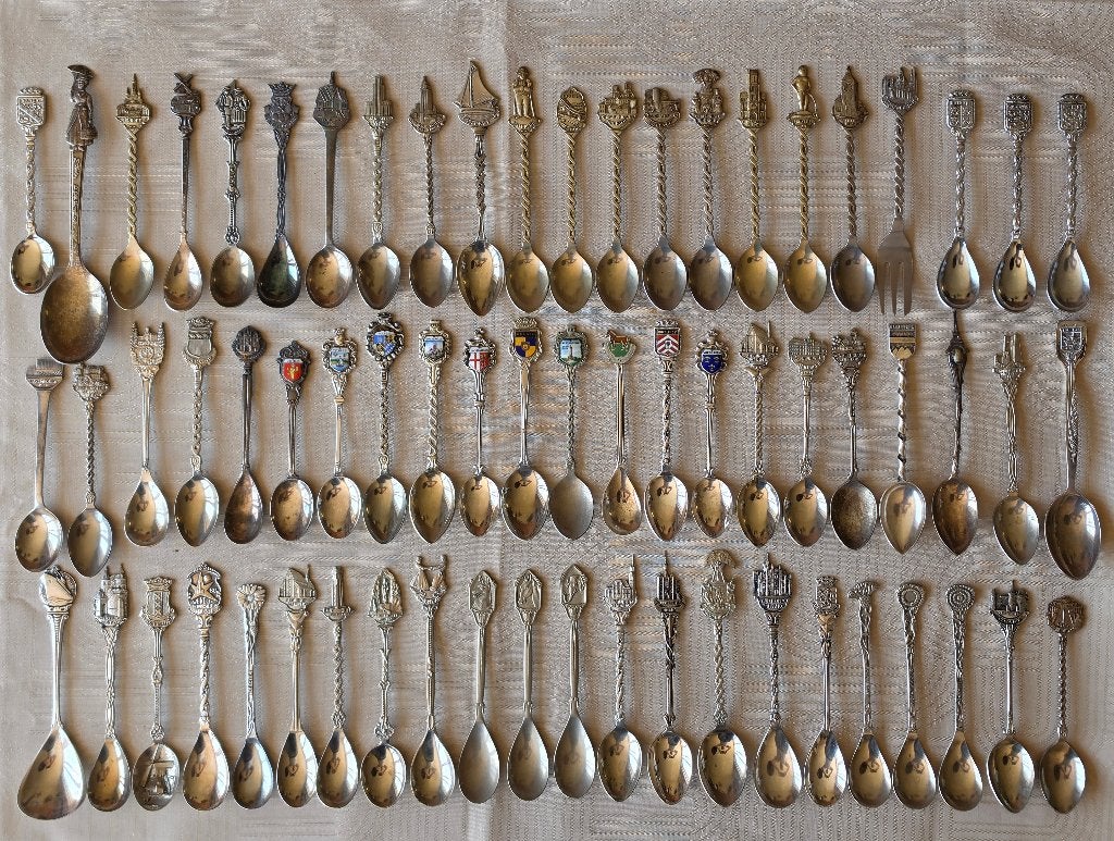 Lot 66 souvenirslepeltjes ( Souvenir Lepel Lepeltjes ), Ophalen of Verzenden