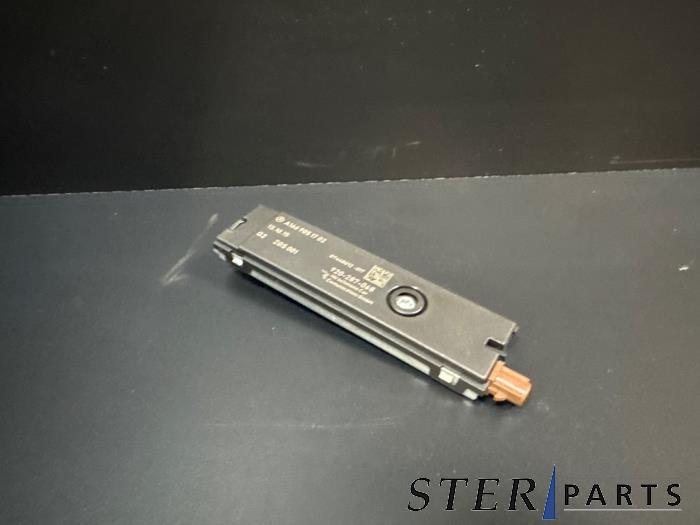 Antenne amplificateur d'un Mercedes C-Klasse, 3 mois de garantie, Utilisé, -, -