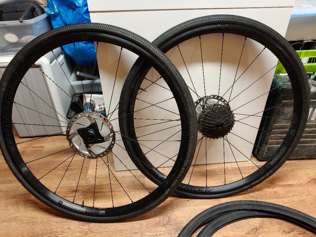 Set Fietsvelgen bontrager paradigm comp 25, Fietsen en Brommers, Fietsonderdelen, Ophalen, Zo goed als nieuw
