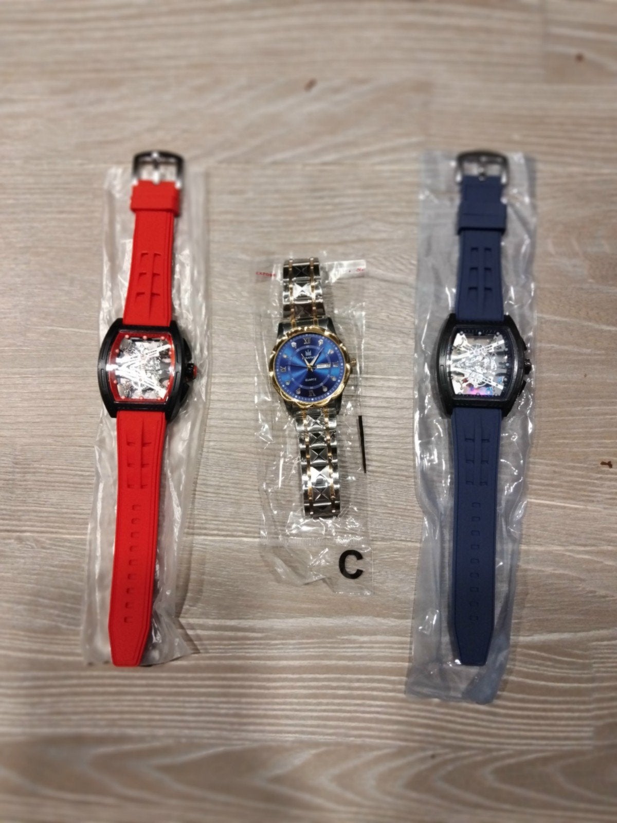 Horloge te koop zie foto's alke 3 nieuw, Handtassen en Accessoires, Horloges | Kinderen, Ophalen of Verzenden, Nieuw, Overige kleuren