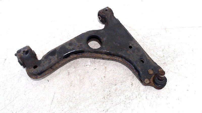 Draagarm rechts voor Opel Astra, Onderdelen@venauto.nl, Van der Ven Autorecycling B.V., Ettenseweg 76, 4706 PB Roosendaal, The Netherlands