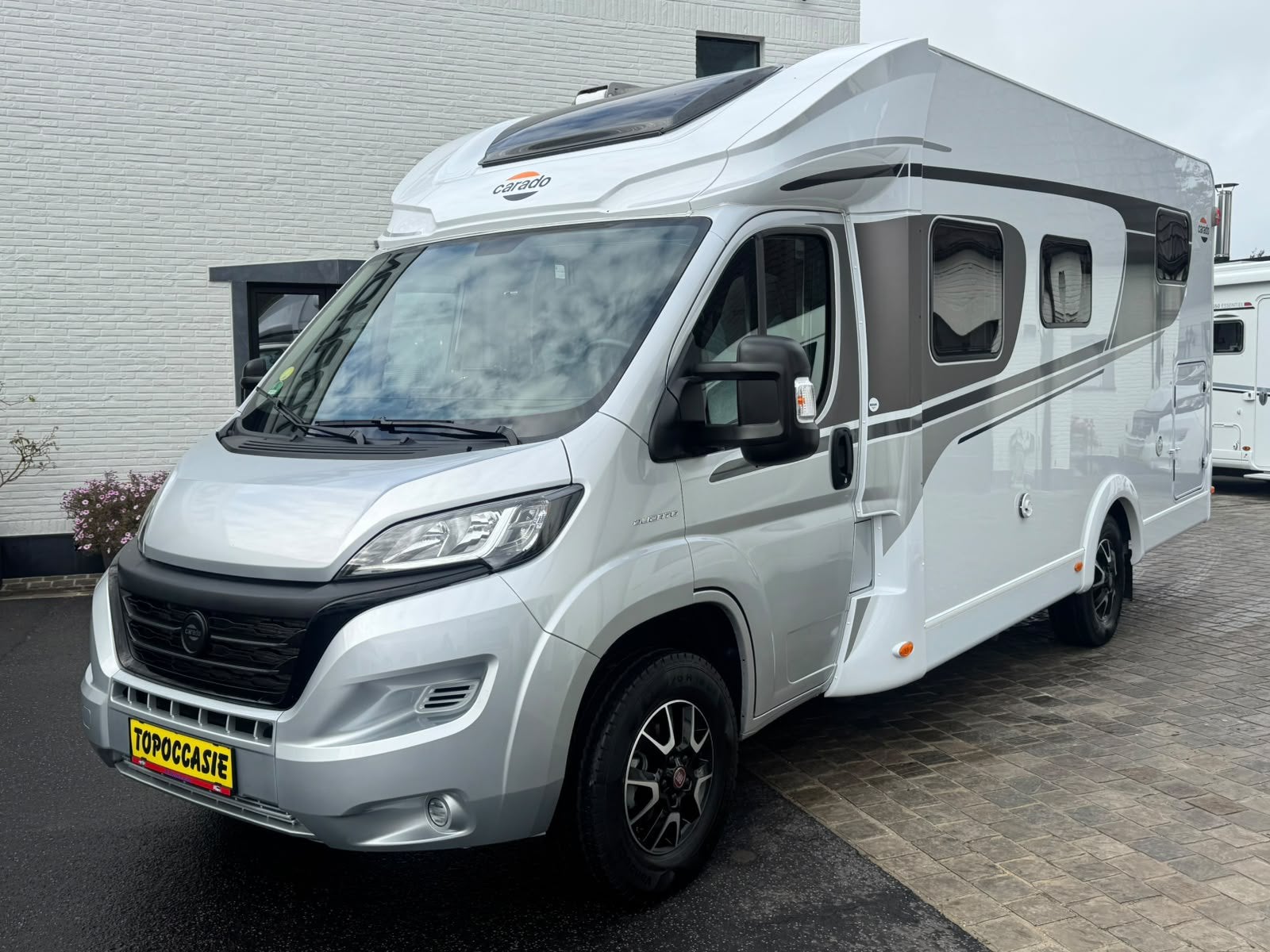 Fiat Ducato Capron Carado T338, Fiat, 6 tot 7 meter, Bedrijf, Half-integraal