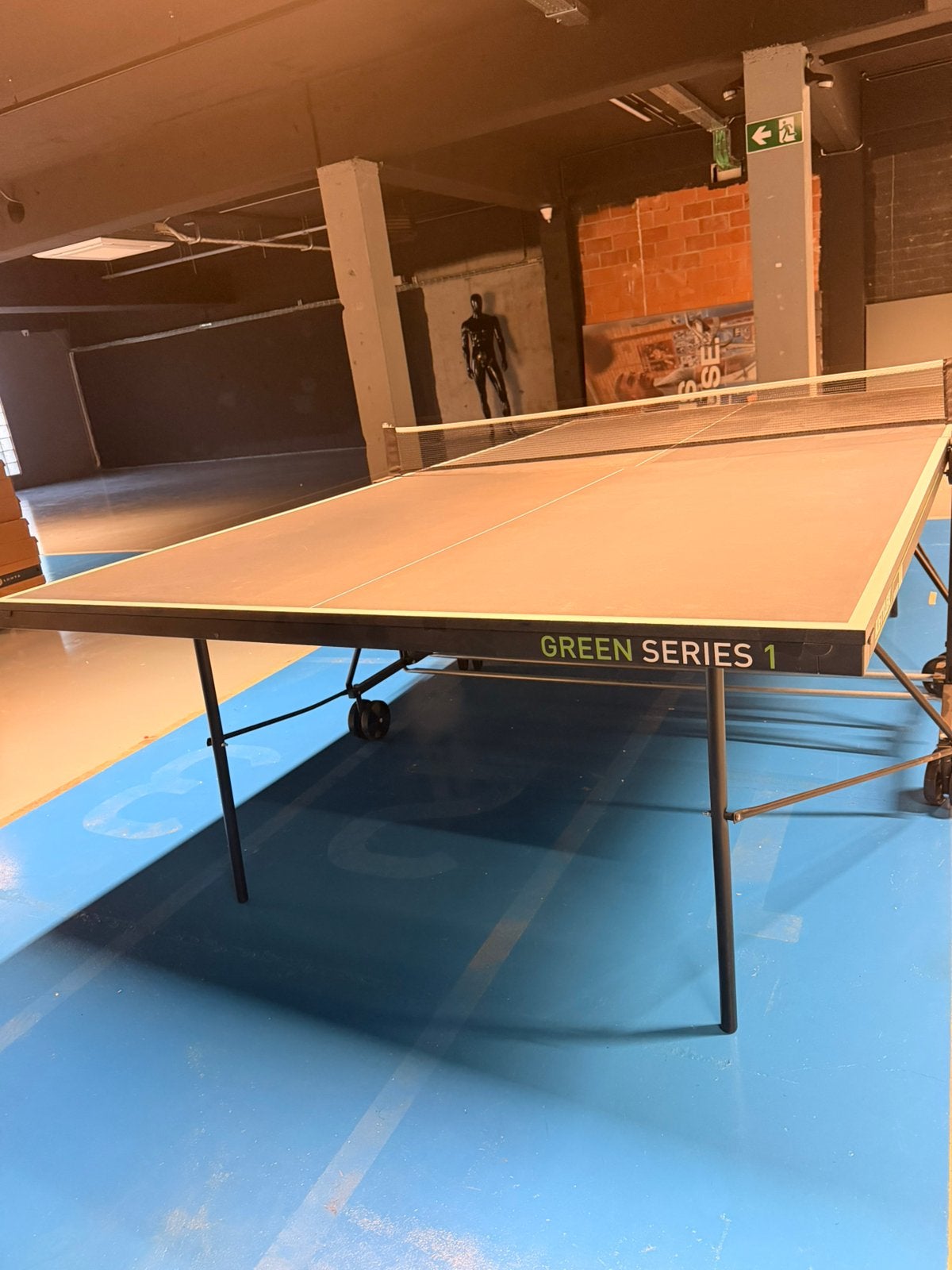 Table de tennis de table, Sports & Fitness, Enlèvement, Comme neuf
