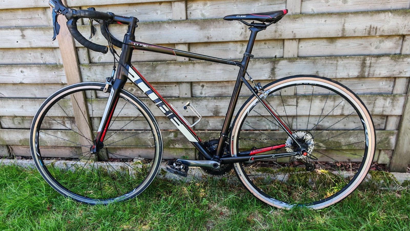 Vélo de route Cube Attain Race, Vélos & Vélomoteurs, Autres marques, Frein sur jante, Aluminium, Enlèvement