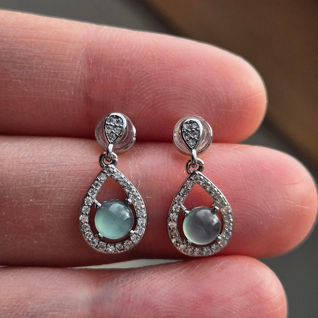 Boucles d'oreilles en jadéite naturelle non traitée, Bijoux, Sacs & Beauté, Boucles d'oreilles, Autres couleurs, Comme neuf, Pendantes