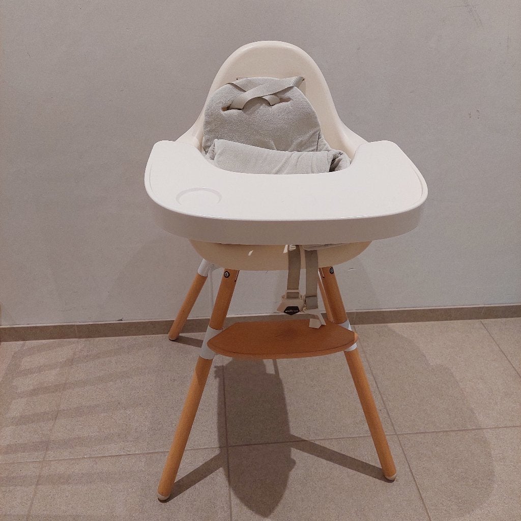 Eetstoel baby - peuter, Kinderen en Baby's, Kinderstoelen, Ophalen, Zo goed als nieuw, Overige typen, Aanschuifbaar