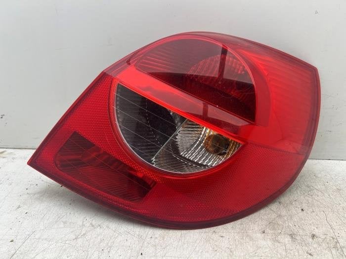 Achterlicht rechts van een Renault Clio, Gebruikt, -, Renault, -