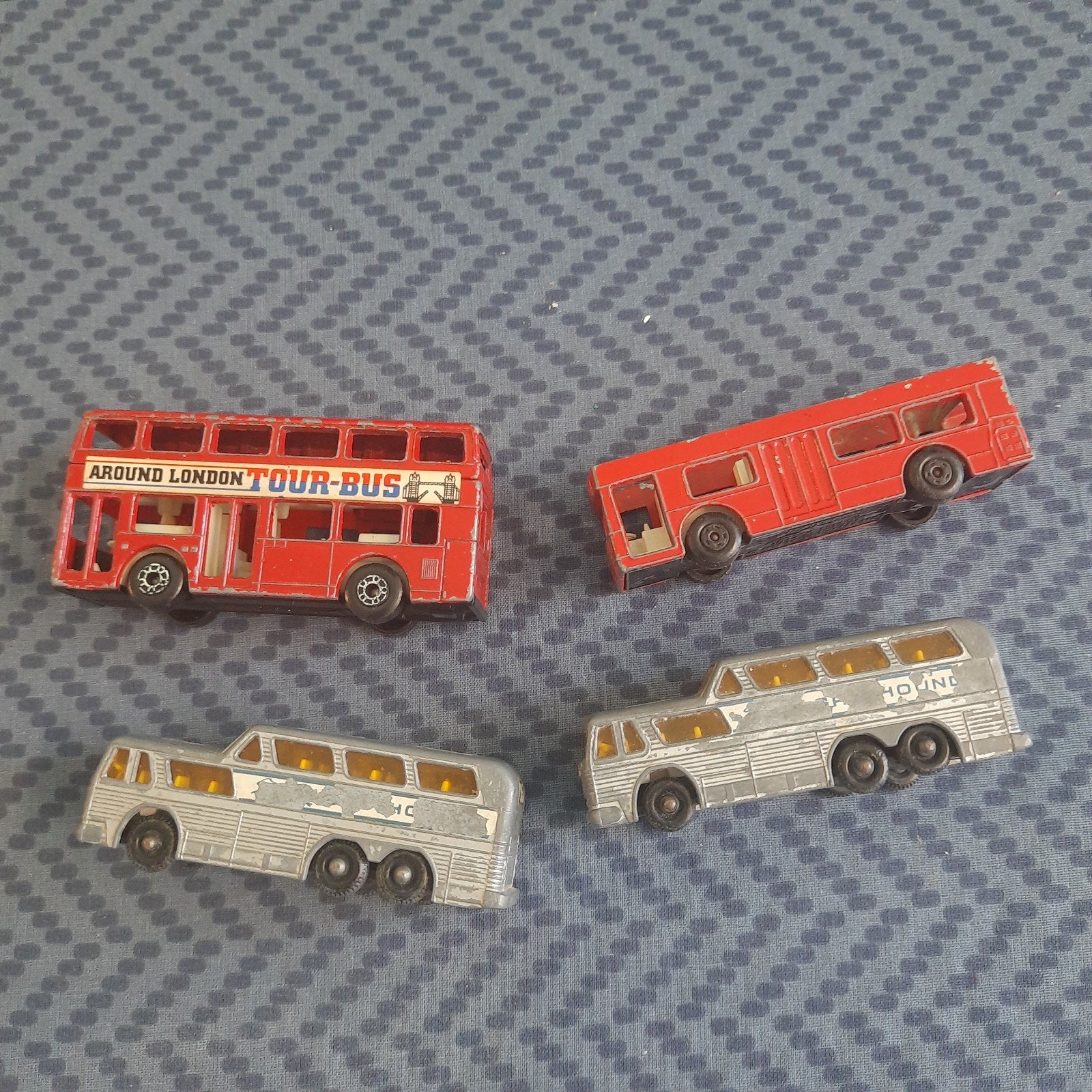 Lot MATCHBOX de 4 bus VINTAGES* À REMETTRE À NEUF !, Hobby & Loisirs créatifs, Enlèvement, Utilisé, Bus ou Camion, Matchbox