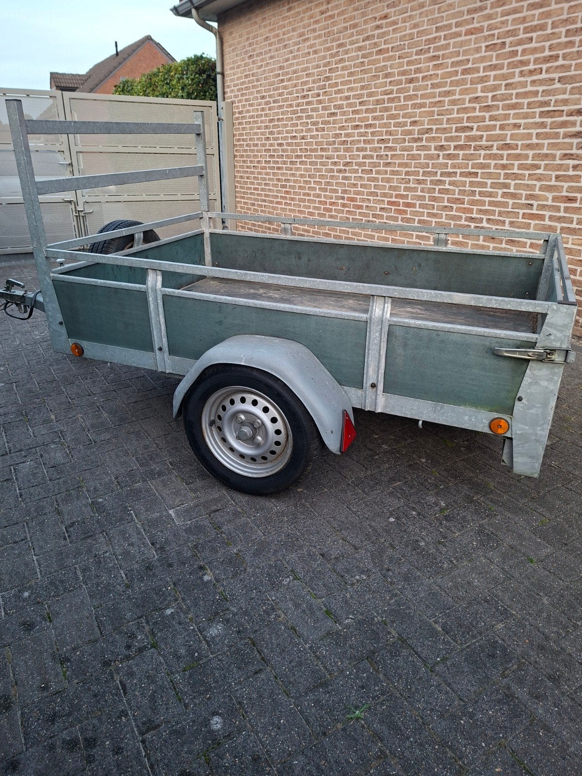 Remorque enkelas, Auto diversen, Ophalen