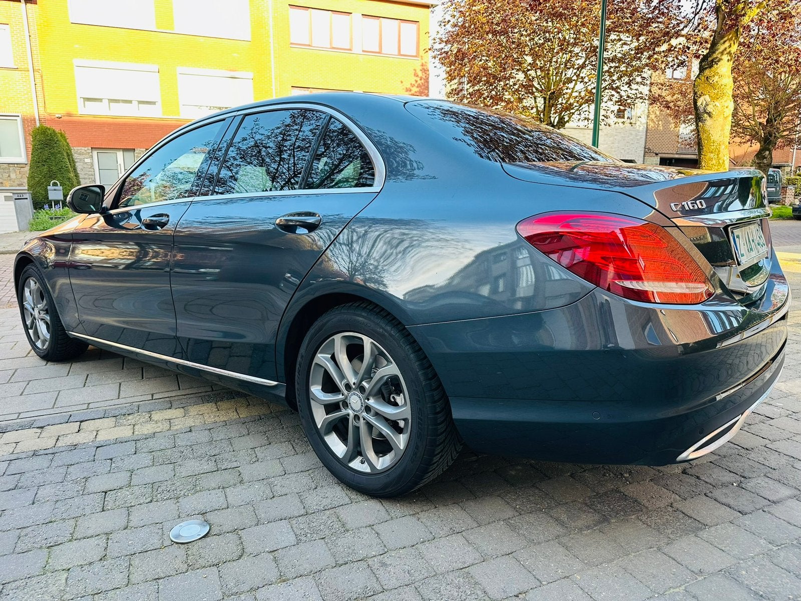 MERCEDES C160 ESSENCE 88000KM CUIR AIRCO GPS 2015 14,950€, Autos, Argent ou Gris, Euro 6, Entreprise, Boîte manuelle