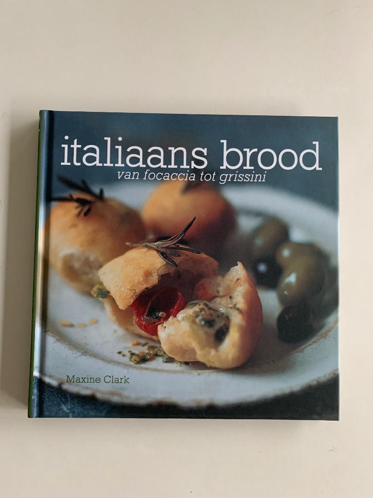 Italiaans Brood Van Focaccia Tot Grissini Maxine Clark, Boeken, Kookboeken, Ophalen of Verzenden, Nieuw, Italië