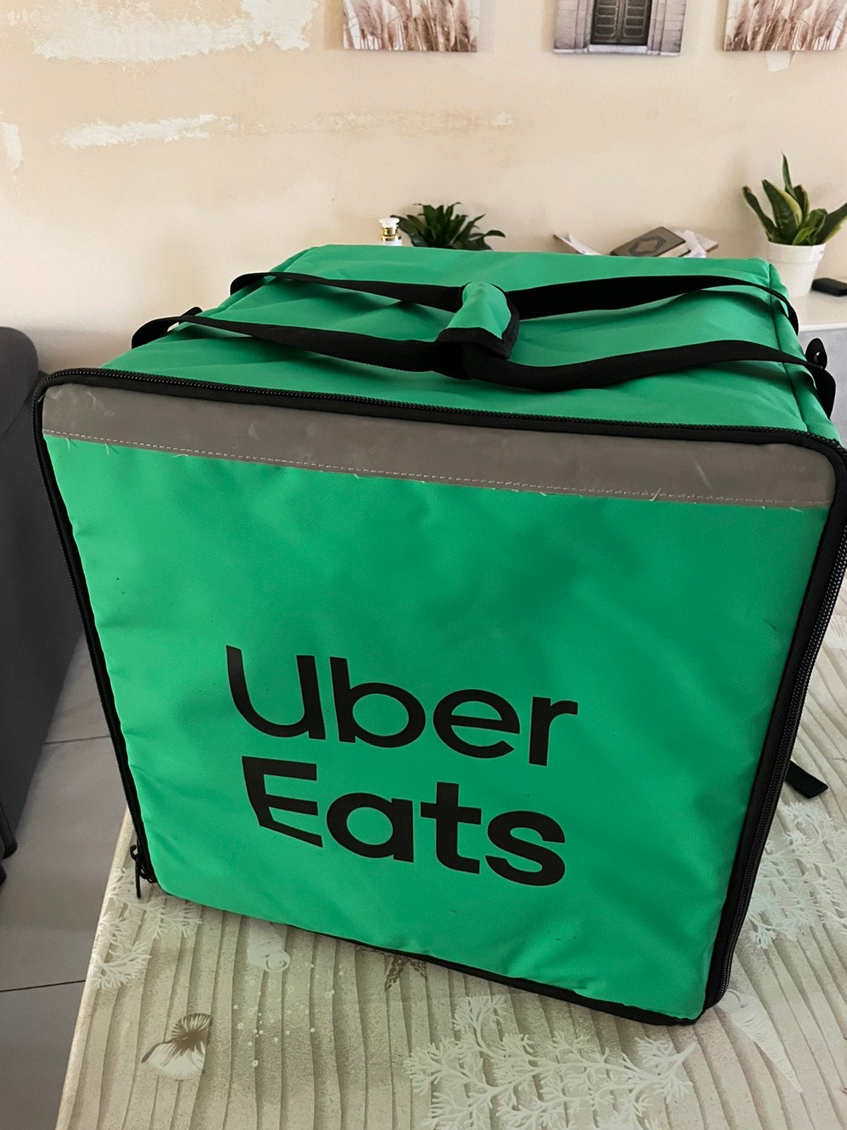 Uber eats tas, Enlèvement, Comme neuf