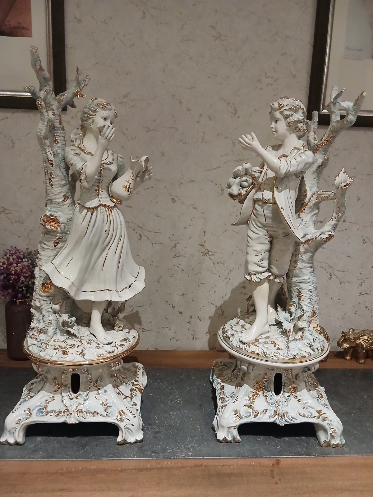 2 prachtige beelden in capodimonte, Ophalen