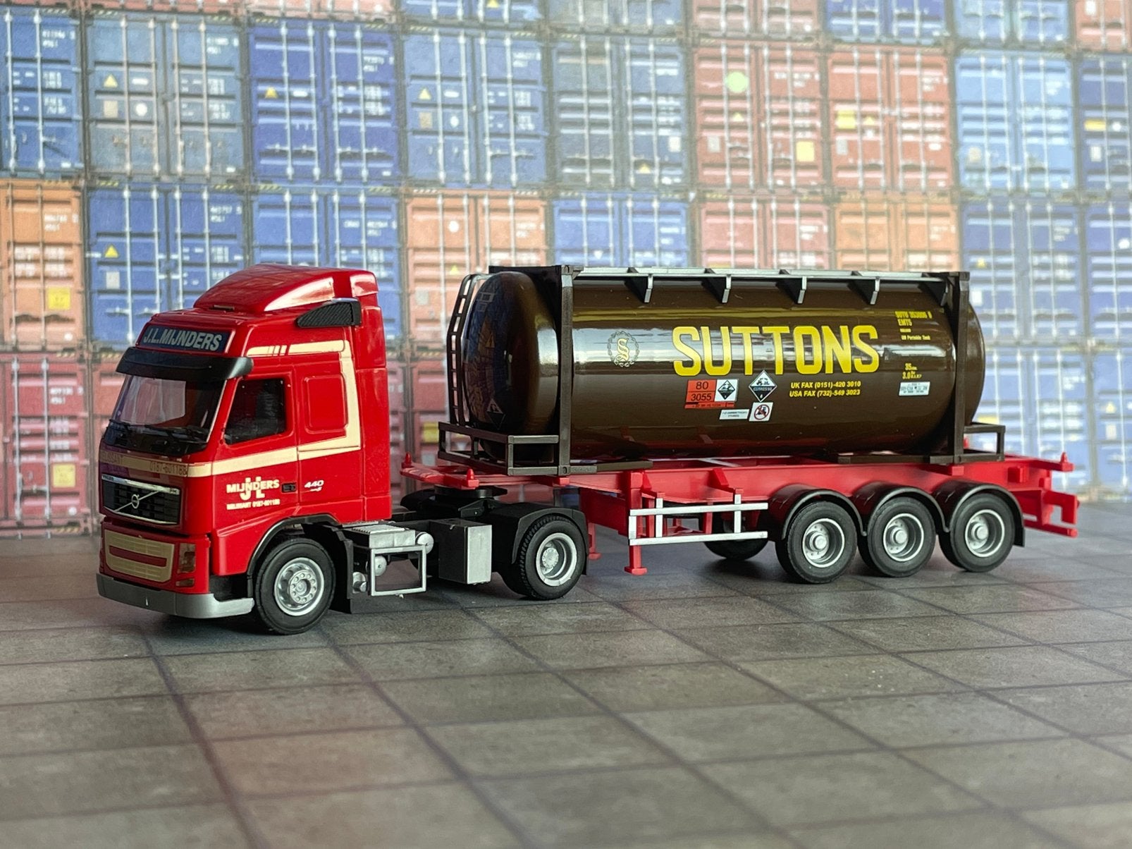 AWM Volvo FH GL 440 Mijnders - swap Suttons 1/87, Ophalen of Verzenden, Zo goed als nieuw, Bus of Vrachtwagen, AWM
