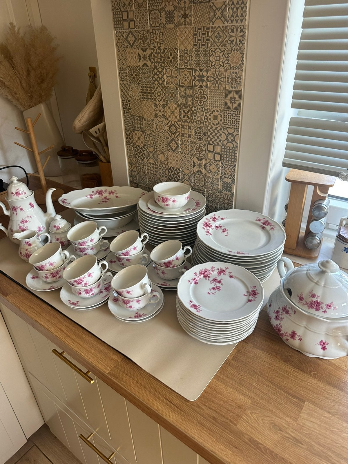 compleet Tirschenreuth Pink Roses servies – 12 personen, Enlèvement