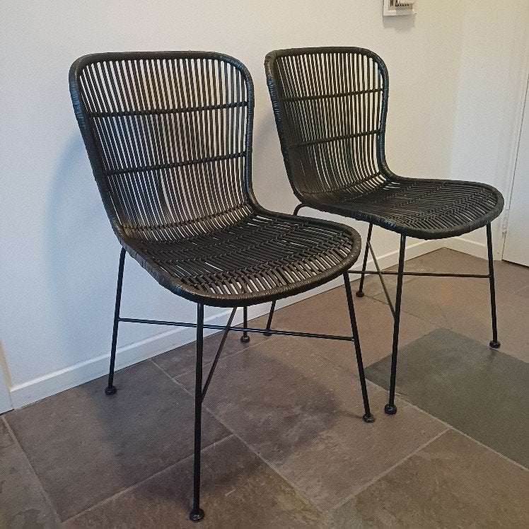 2 hippe rotan stoelen, Huis en Inrichting, Ophalen