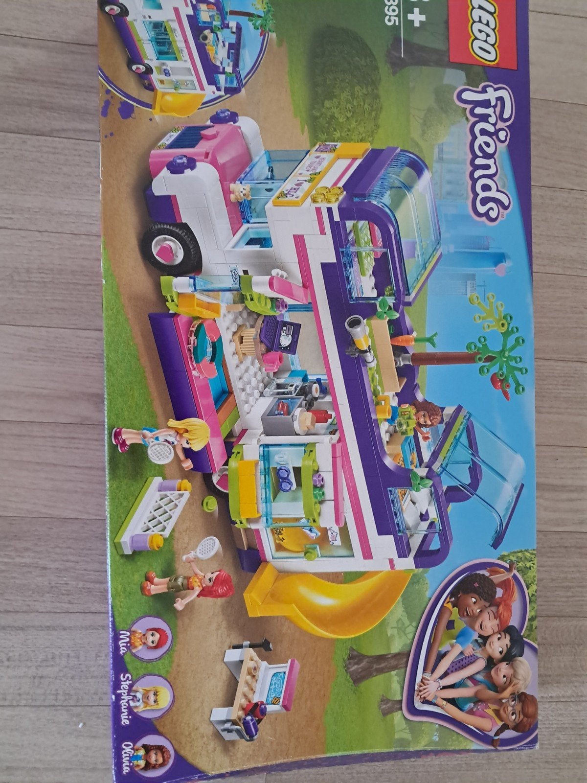 Lego Friends vriendschapsbus, Ophalen
