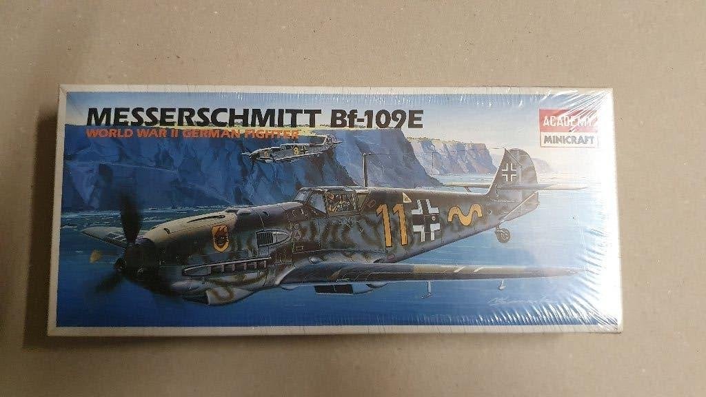 Messerschmitt Bf-109E, Hobby & Loisirs créatifs, Autres marques, Enlèvement ou Envoi, Comme neuf, 1:72 à 1:144