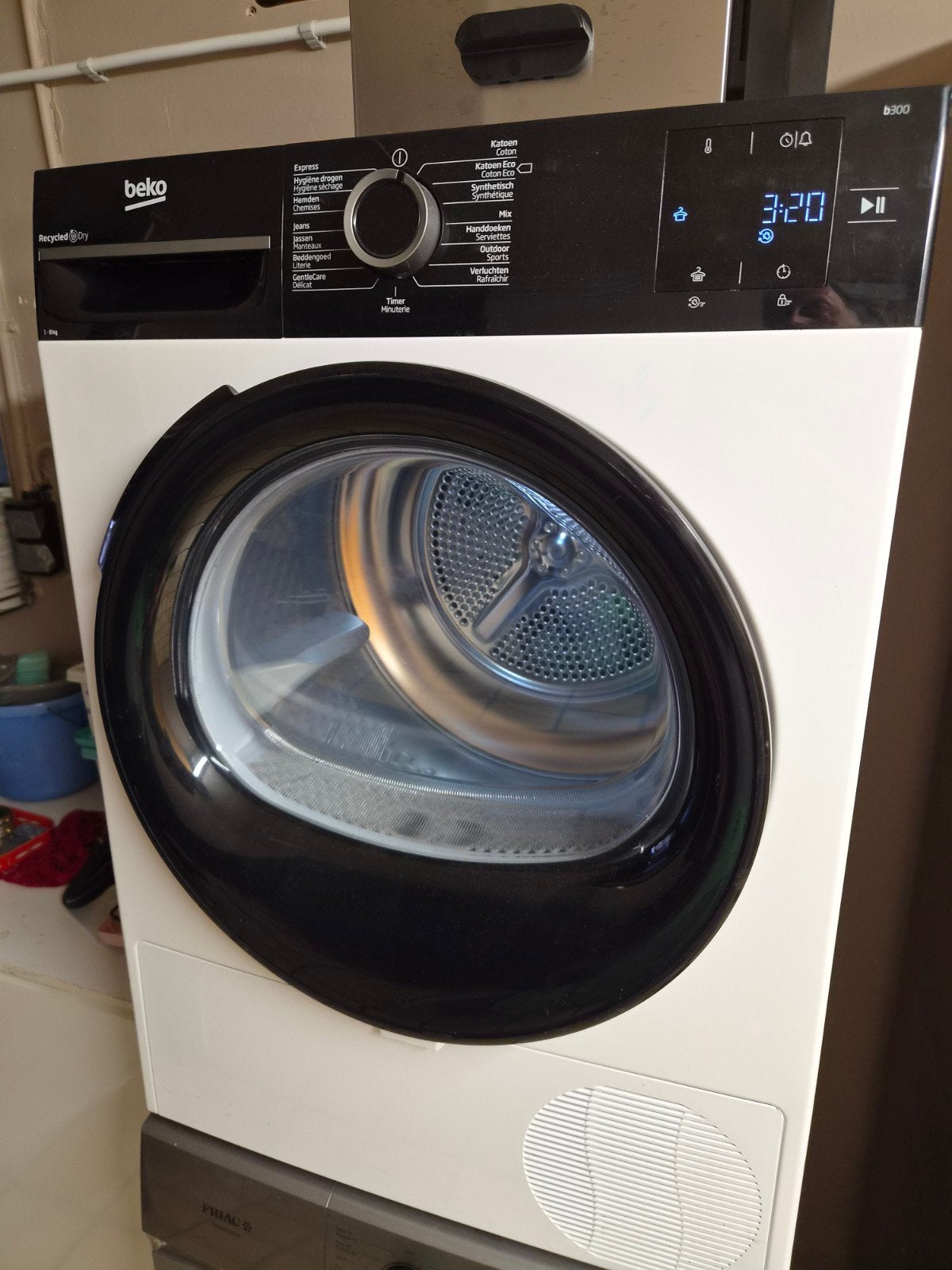 Droogkast Beko, Ophalen