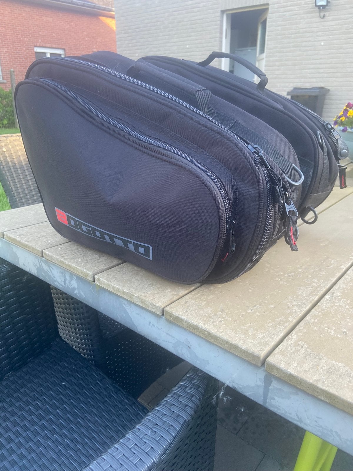 Bogotto zadeltassen nieuw!, Ophalen, Zo goed als nieuw