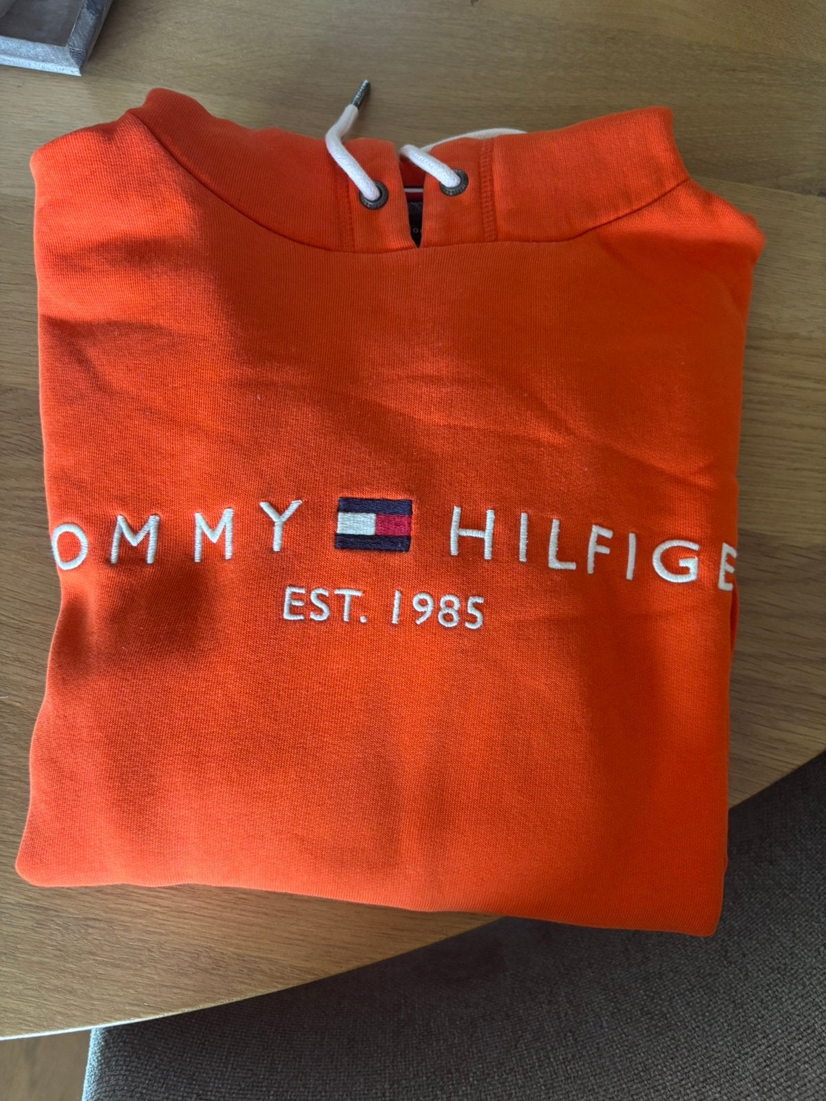 Tommy Hilfiger hoodie, Vêtements | Hommes, Pulls & Vestes, Enlèvement, Comme neuf, Taille 46 (S) ou plus petite