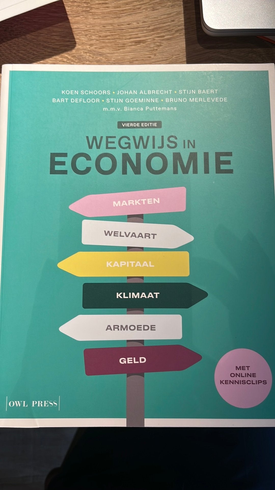 Wegwijs in economie, Boeken, Ophalen of Verzenden, Zo goed als nieuw, Economie en Marketing, Bruno Merlevede; Bart Defloor; Koen Schoors; Stijn Goeminne; ...