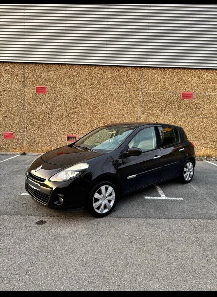 Renault CLIO 3 Phase 2 1.5 dCi, Auto's, Renault, Zwart, Zwart, 5 deurs, Particulier
