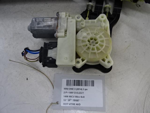 MOTEUR LEVE VITRE ELECTRIQUE AVANT DROIT Mini Mini (F56), Utilisé, Droite, Mini