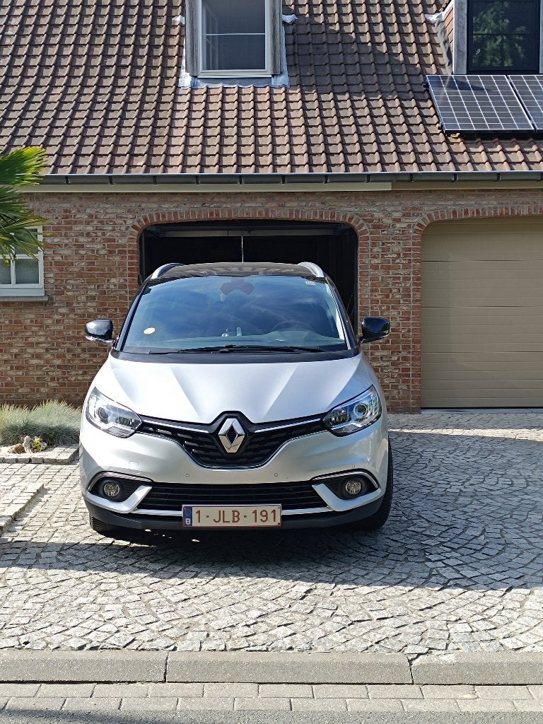 Renault Grand Scenic diesel 2020 / 81297 km, Voorwielaandrijving, USB, Monovolume, 1800 kg