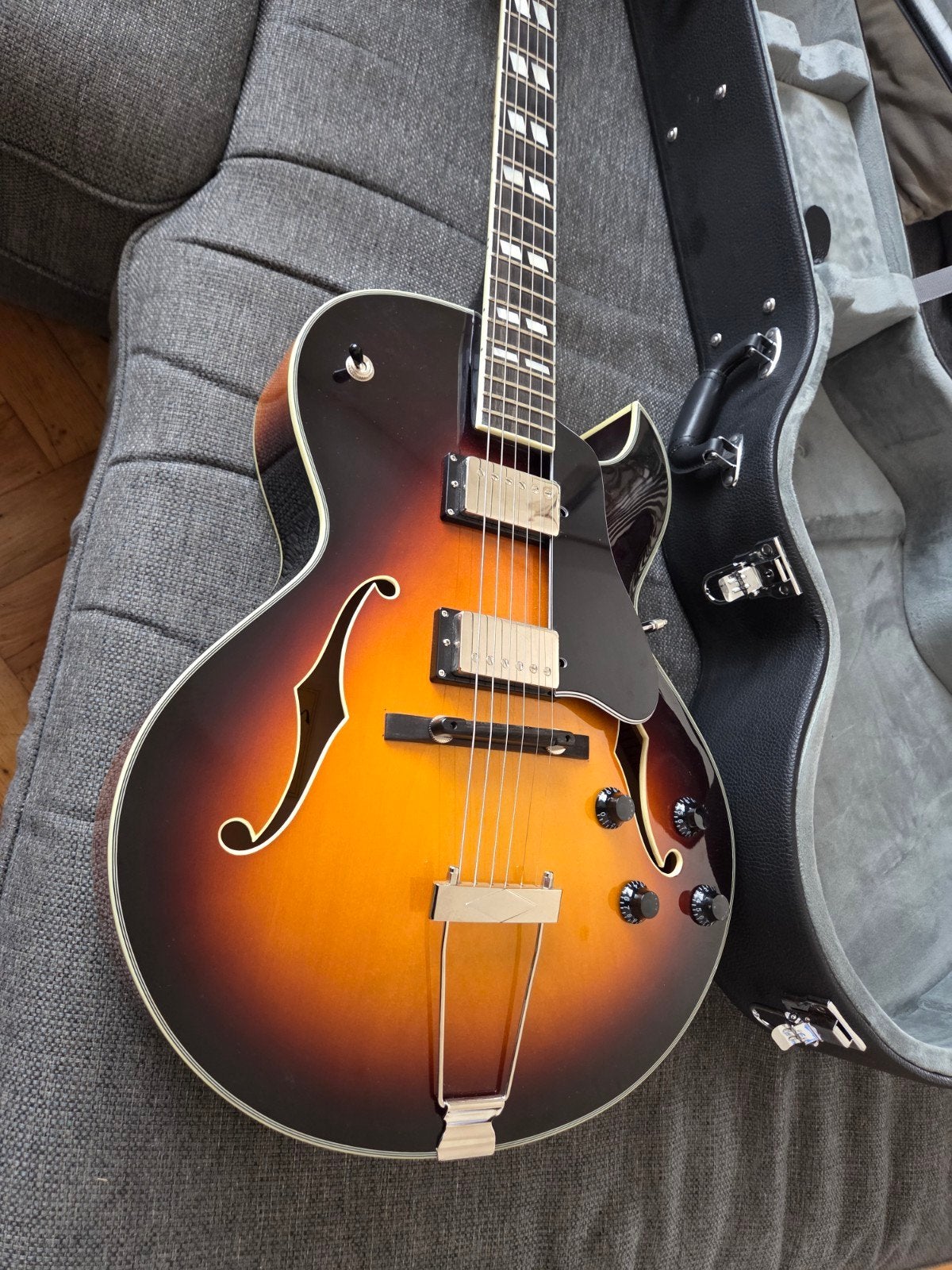 Eastman ar372 ce - nieuwstaat, Muziek en Instrumenten, Ophalen, Hollow body, Gibson