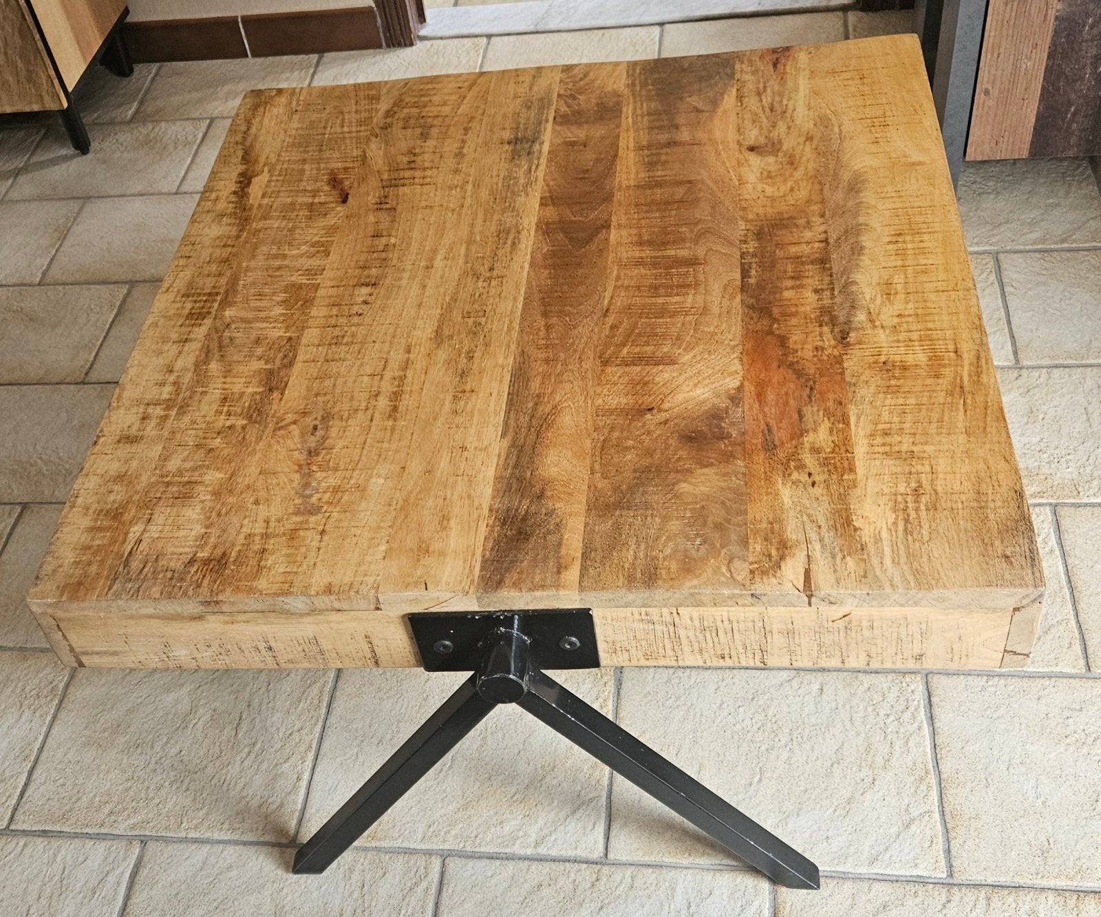 Loungetafel van massief mangohout, Huis en Inrichting, Tafels | Eettafels, Ophalen