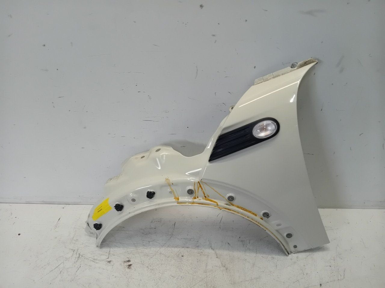 Spatbord links voor Mini Mini, Onderdelen@venauto.nl, Van der Ven Autorecycling B.V., Gebruikt, Ettenseweg 76, 4706 PB Roosendaal, The Netherlands