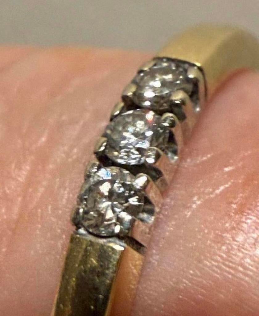 Gouden ring Diamonde met 3 natuurlijke VS diamanten! 16,75mm, Handtassen en Accessoires, Ringen, Geel, Ophalen of Verzenden, Kleiner dan 17