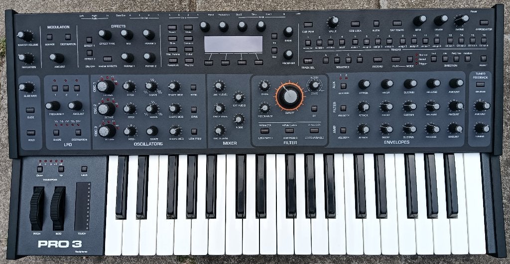 Sequential Circuits Pro-3. Te koop/(In)Ruil mogelijk., Muziek en Instrumenten, Synthesizers, Roland, Nieuw, Met midi-aansluiting