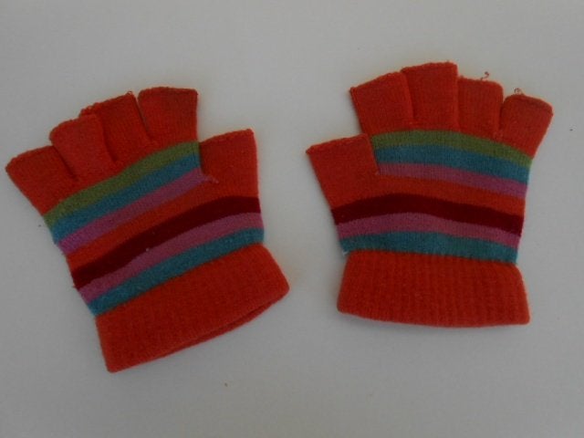 handschoenen zonder vingers meisje 12/14 jaar, Enfants & Bébés, Vêtements enfant | Bonnets, Écharpes & Gants, Gants, Enlèvement ou Envoi