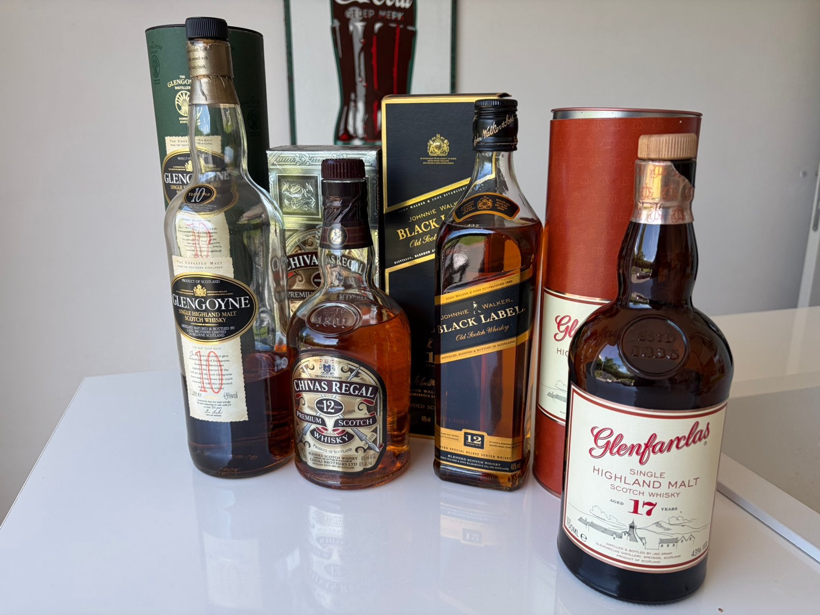Diverse whisky, Collections, Vins, Enlèvement, Comme neuf
