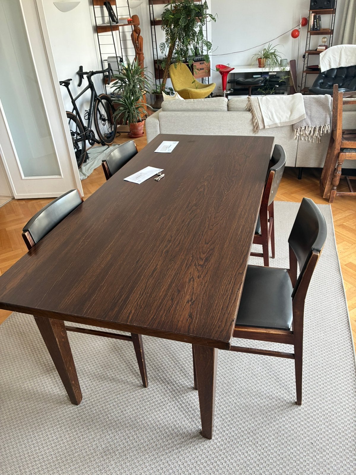 Table à manger et 4 chaises, Enlèvement, Comme neuf