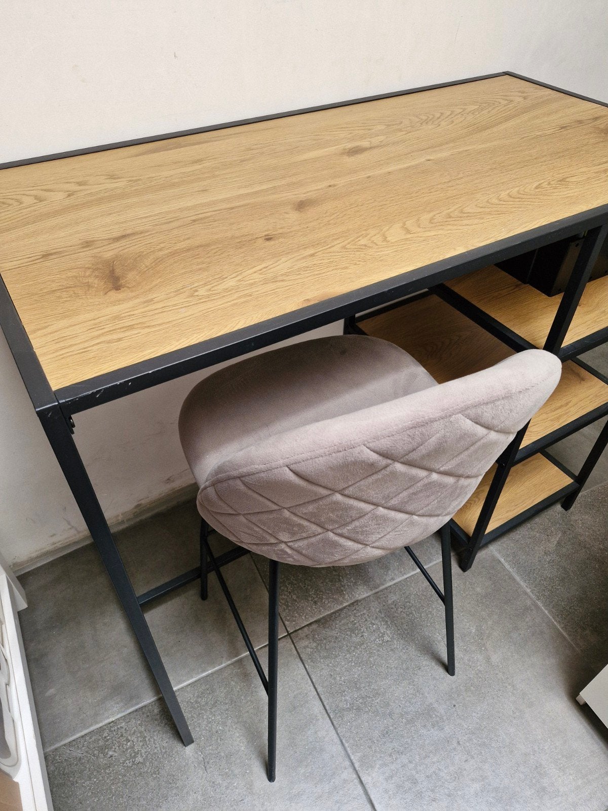 Hoge (bureau)tafel MET hoge stoel, Ophalen, Gebruikt