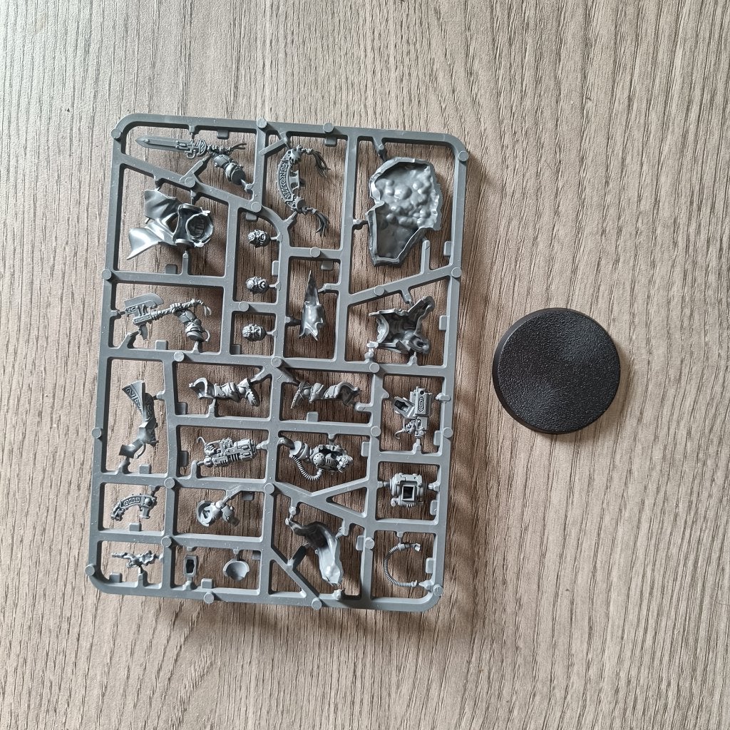 Warhammer 40k - Leagues of Votann - Kahl / Uthar, Ophalen of Verzenden, Zo goed als nieuw, Warhammer 40000, Figuurtje(s)