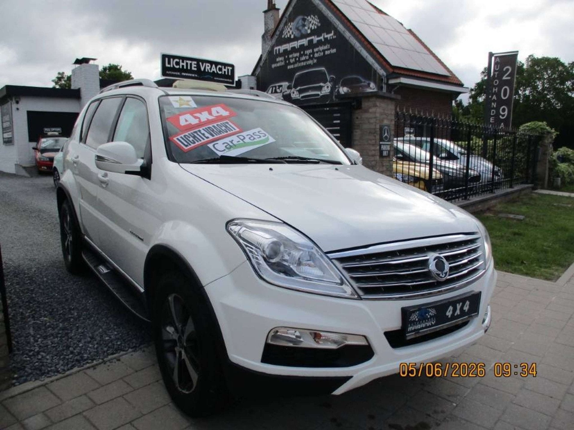 SsangYong Rexton REXTON W 2.2e-Xdi 180pk 4WD EXECUTIVE AUTOM, Autos, Entreprise, 2 places, 131 kW, 5 portes