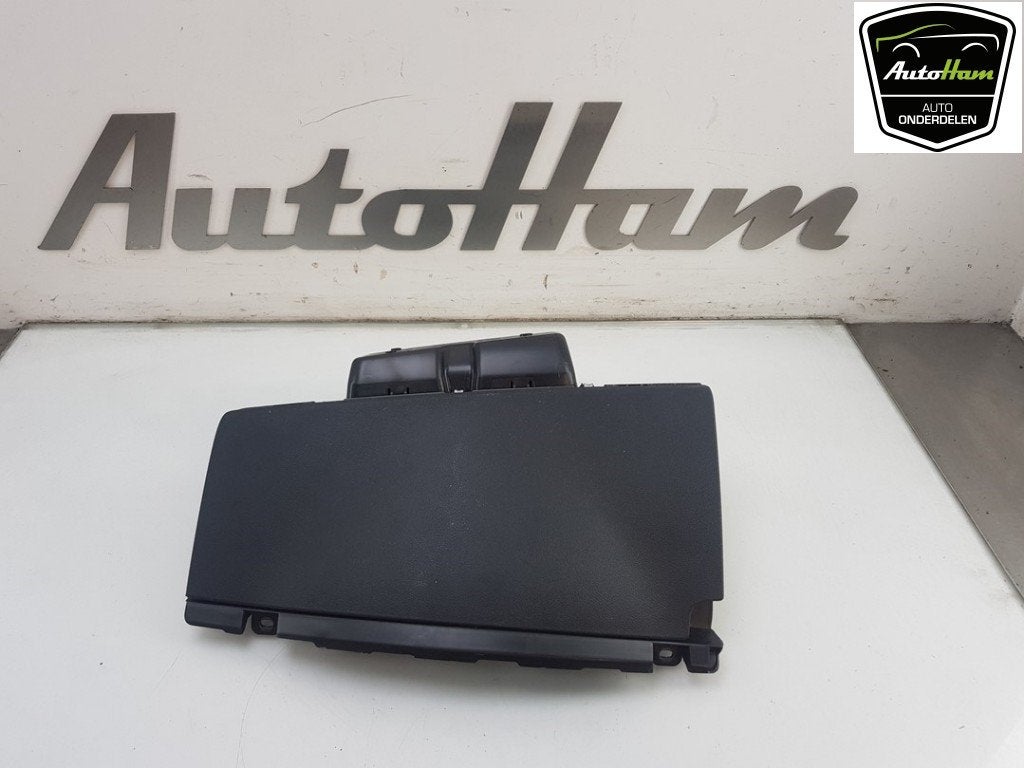 DASHBOARDKASTJE Partner (GC / GF / GG / GJ / GK) (|8226VV|), Auto-onderdelen, Dashboard en Schakelaars, Peugeot, Gebruikt