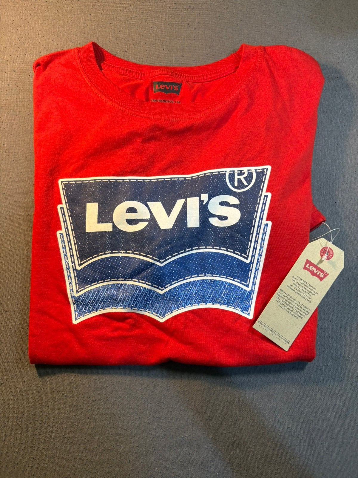 Rode levi’s t-shirt, Kinderen en Baby's, Ophalen of Verzenden, Nieuw, Jongen of Meisje, Overige typen