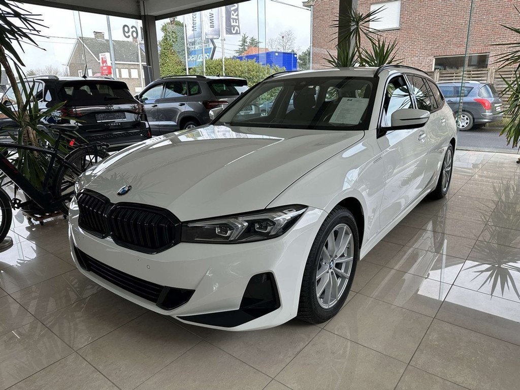 BMW 3 Serie 318i Touring | Automaat | Sfeer | Apple & Androi, Auto's, 1998 cc, Stof, Gebruikt, 4 cilinders