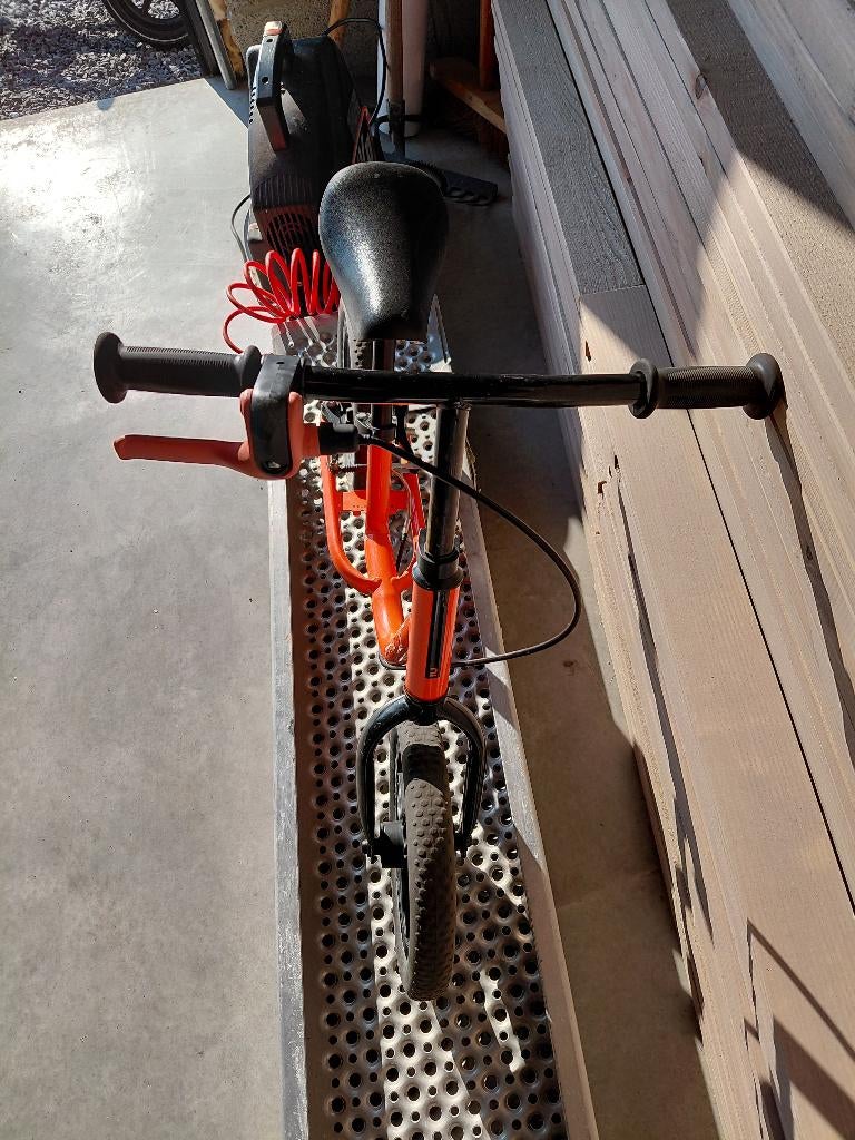 Draisienne avec freins B-Twin, Enlèvement, Comme neuf, Vélo d'équilibre