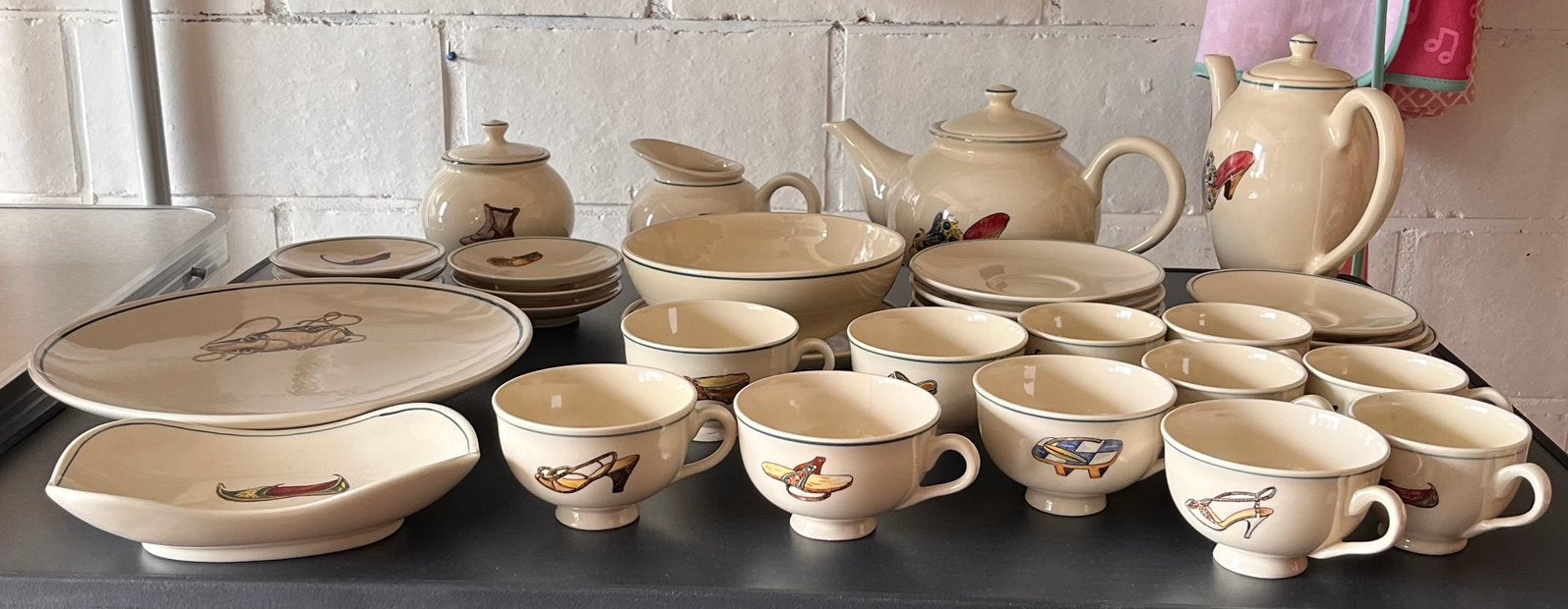Porseleinen servies, Ophalen