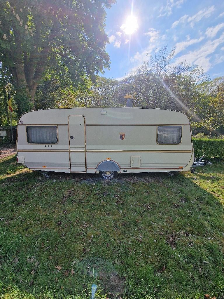 Caravane Tabbert Comtesse 540, Jusqu'à 4, 6 à 7 mètres, Coin salon convertible, Tabbert