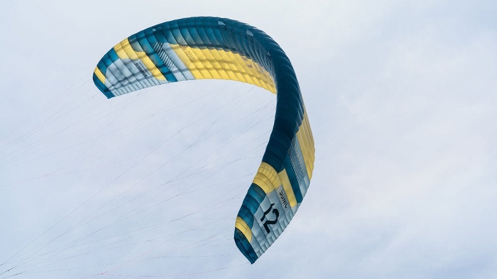 Flysurfer Sonic5 12m nieuw, Sports nautiques & Bateaux, Kitesurf, Enlèvement, Neuf, 12 m², Kite